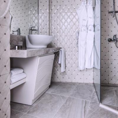 Sermilia Promoroom Shower