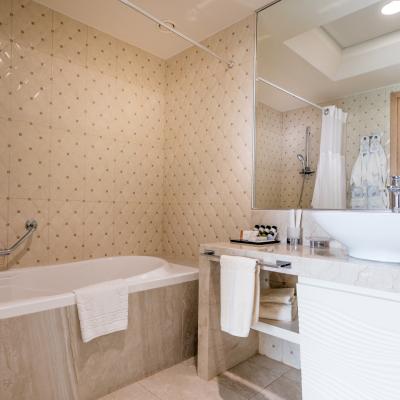 Sermilia Familysuite Bathroom 